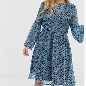 NWT Floral Tiered Mini Dress